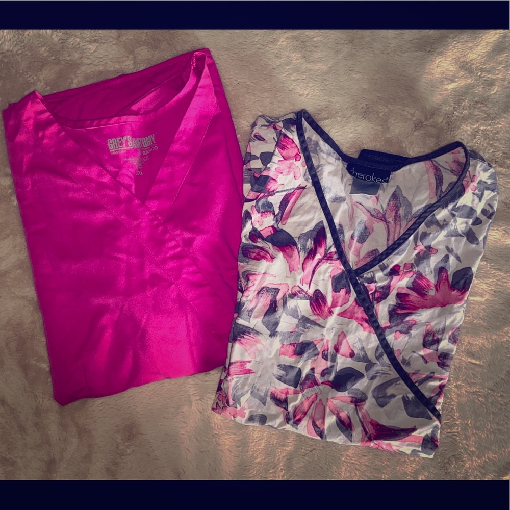 Women’s XXL Scrub Tops (2)